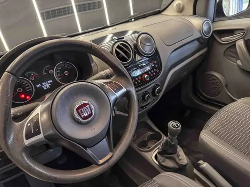 Fiat Palio 1.4 5 P ATTRACT 2016