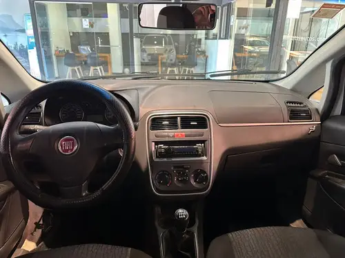 Fiat Punto 1.4 Attractive 2012