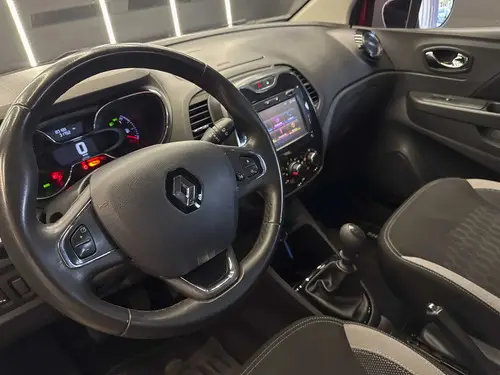 Renault Captur Zen 2.0 MT 2018
