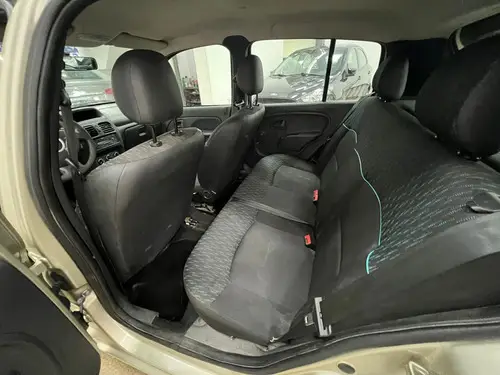 Renault Clio 1.2 Mio Confort Plus Abc 2015