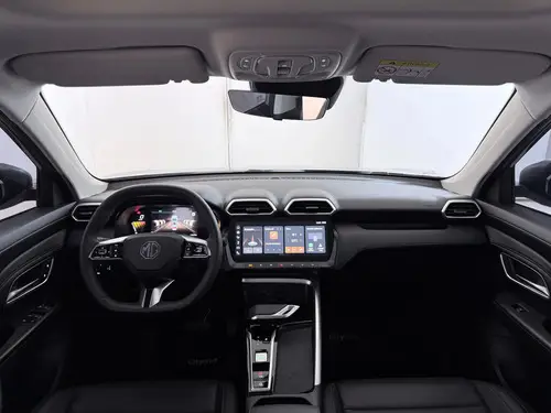 MG Zs 1.5 HYBRID+ LUXURY AT 2025