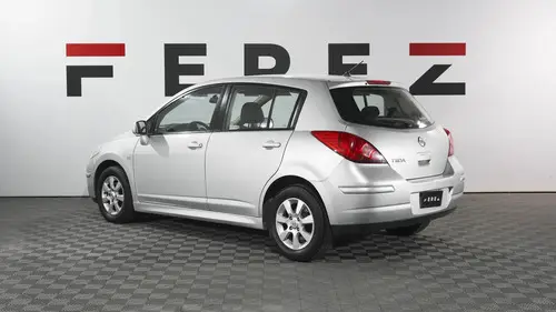 Nissan Tiida 1.8 Visia 2013