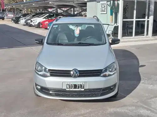 Volkswagen Suran 1.6 Limited Edition L14 2014