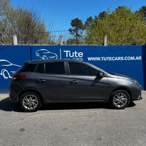 Toyota Yaris 1.5 107cv Xls 2024