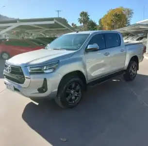 Toyota Hilux 2.8 Dc 4x2 Tdi Srv At6 2023