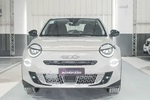 Fiat 600 hybrid 1.2 E-Dct 2026