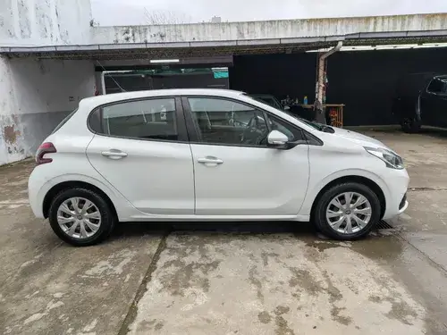 Peugeot 208 ACTIVE 1.6 115 2018