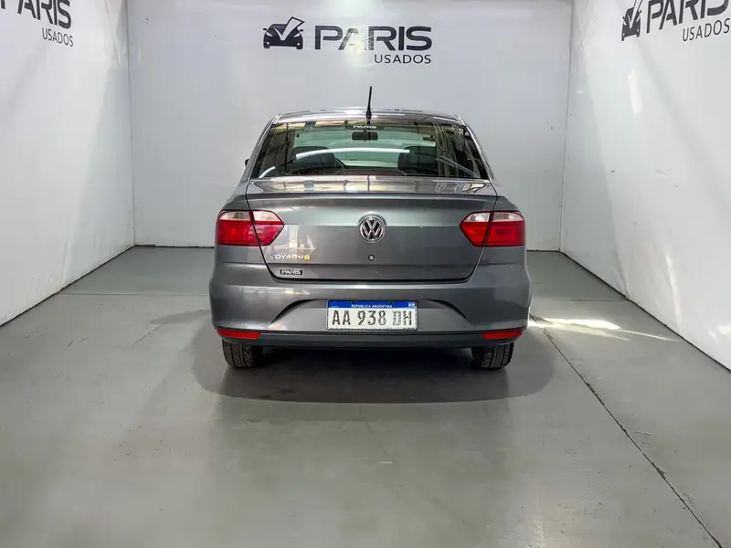 Volkswagen Voyage 1.6 L/17 HIGHLINE 2017