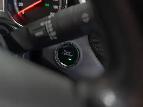 Chevrolet Onix plus 1.0 Turbo Premier Mt 2020