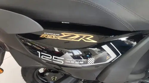 Ray Zr 125 Scooters 2024