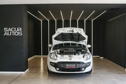 Fiat Punto 1.4 ATTRACTIVE L/16 UCONNECT 2016