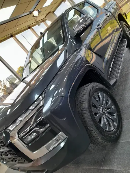 L200 2.4L GLS L200 2.4L GLS 6AT 4WD FULL 2026