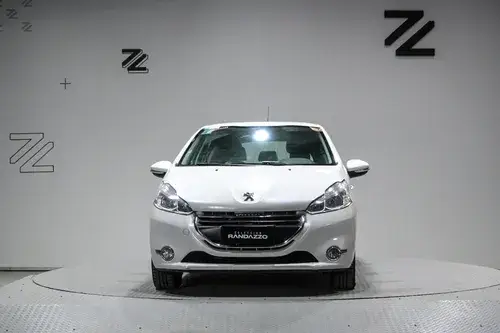 Peugeot 208 1.5 Allure Touchscreen 2016