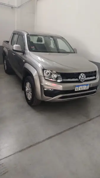 Volkswagen AMAROK AMAROK 2,0TD 4X2 DC CONFORT 180 HP AUTOMATICA L/17 2019