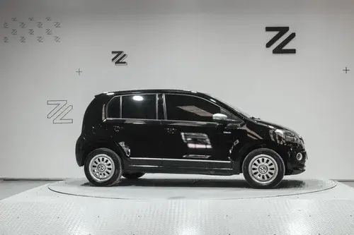 Volkswagen Up! 1.0 Black Up! 75cv 5 p 2015