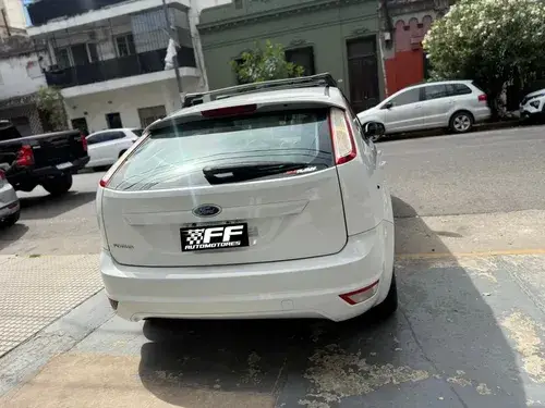 Ford Focus 2 1.6 Trend Sigma 5P 2012