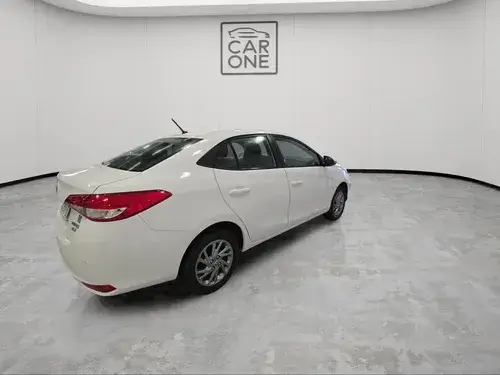 Toyota Yaris 1.5 XLS CVT 4P 2024