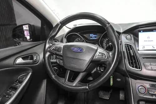 Ford Focus III 2.0 Sedan Se Plus At6 2018