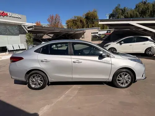 Toyota Yaris 1.5 4p Xls 2022