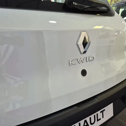 Renault Kwid 1.0 Sce 66Cv Iconic Outsider 2026