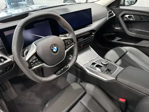 BMW 220i Coupe Advantage 2025