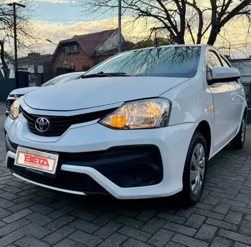Toyota Etios 1.5 XS 4P L16 2018