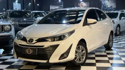 Toyota Yaris 1.5 107cv Xls Sedan 2021