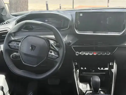Peugeot 2008 1.0T Active Cvt 2025
