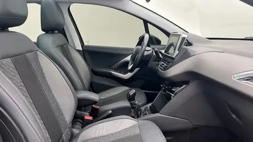 Peugeot 208 1.6 Feline 2018