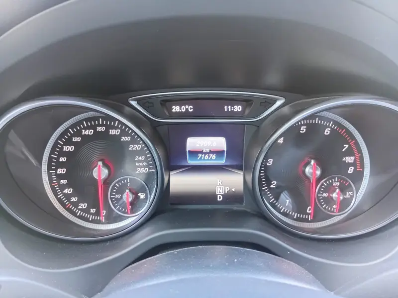 Mercedes-Benz GLA 250 1.6 Gla250 Amg-line 211cv 2019