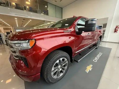 Chevrolet Silverado 5.3 V8 High Country 2026