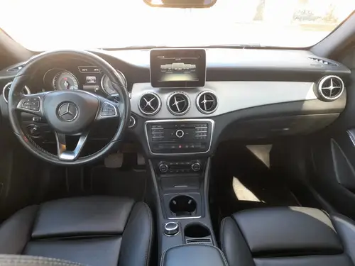 Mercedes-Benz Clase GLA 1.6 Gla200 Urban 156cv 2017