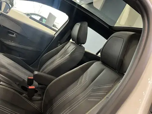 Peugeot 208 1.0T Gt 2026