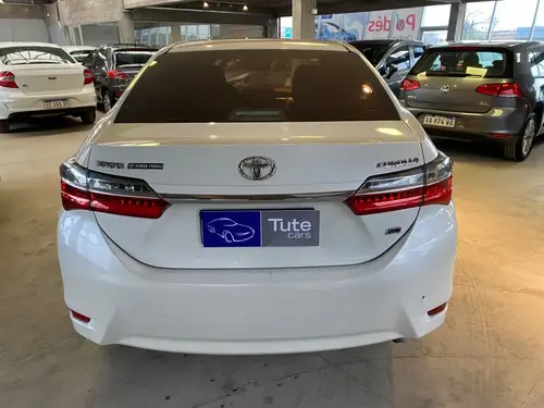 Toyota Corolla 1.8 Xli Mt 140cv 2017