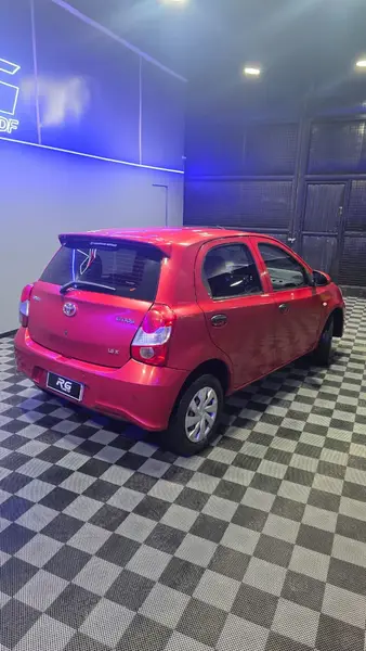 Toyota Etios X 1.5L 6M/T 5ptas 2021