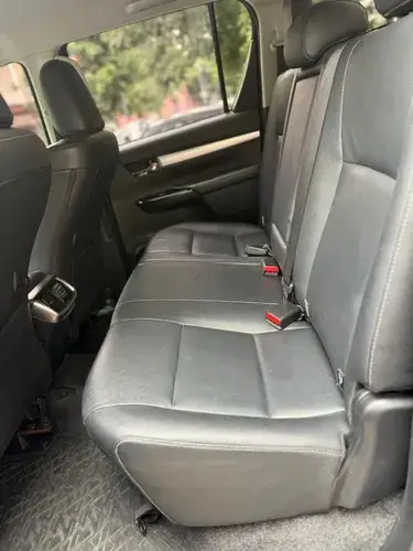 Toyota Hilux Pick-Up 2.8 Cd Srx 177cv 4x4 At 2016