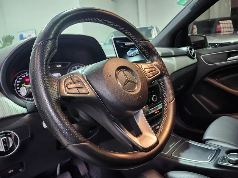 Mercedes-Benz B200 Progressive 2016