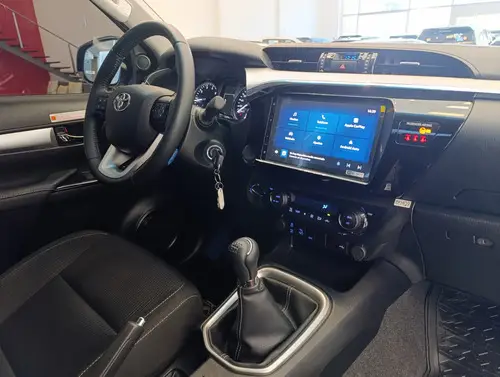 Toyota Hilux Pick-Up 2.8 Cd Srv 204Cv 4X4 2025