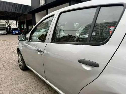 Renault Sandero 1.6 8V PACK L11 2011