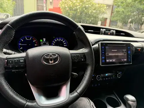 Toyota Hilux Pick-Up 2.8 Cd Srv 177cv 4x4 At 2016