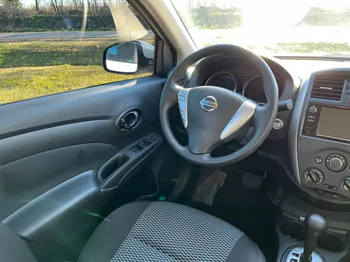 Nissan Versa V-DRIVE PLUS AT 2021