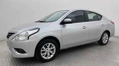 Nissan Versa 1.6 Advance Mt 2020