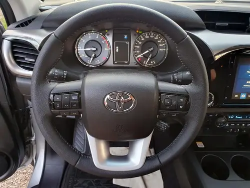 Toyota Hilux 2.8 Cd Srx 177cv 4x2 At 2025