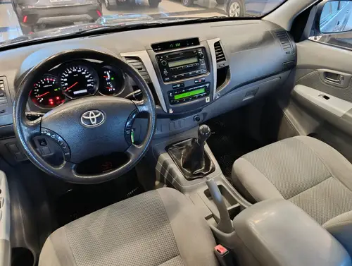 Toyota Hilux Pick-Up 3.0 Cd Srv I 171cv 4x2 2011