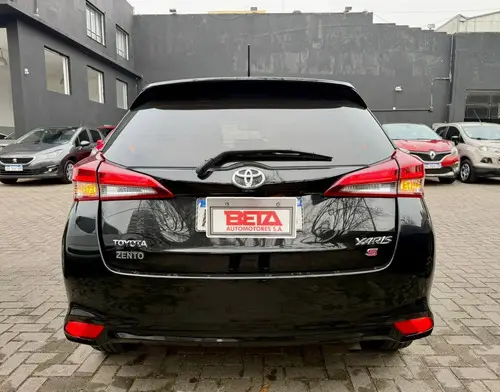 Toyota Yaris 1.5 S CVT 5P 2022
