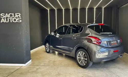 Peugeot 208 1.6 5P FELINE 2018
