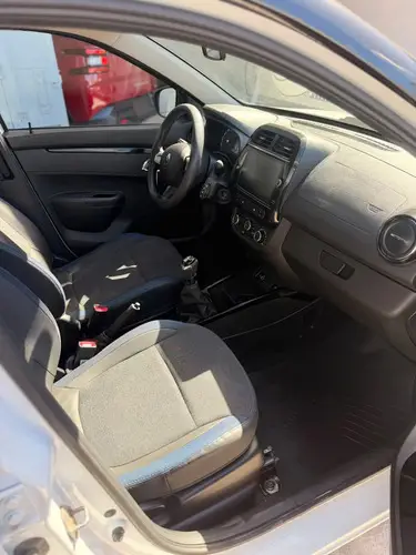 Renault Kwid 1.0 Sce 66Cv Iconic Bitono 2025