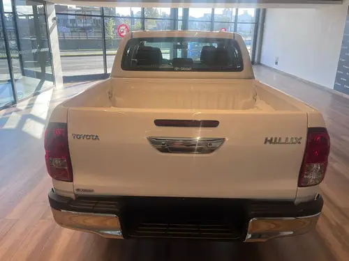 Toyota Hilux Pick-Up 2.8 Cd Sr 204Cv 4X4 At 2026