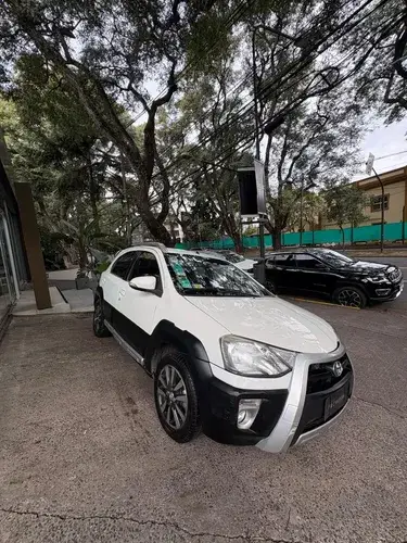 Toyota Etios Cross 1.5 Mt 2014