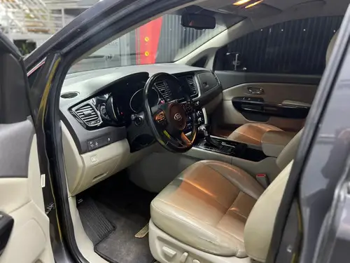 Kia Carnival 2.2 Crdi Ex Premium 2017